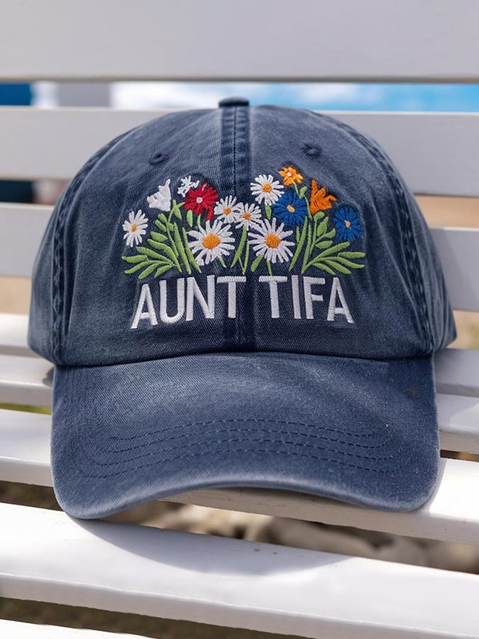 Retro I Am Aunt Tifa Print Baseball Cap